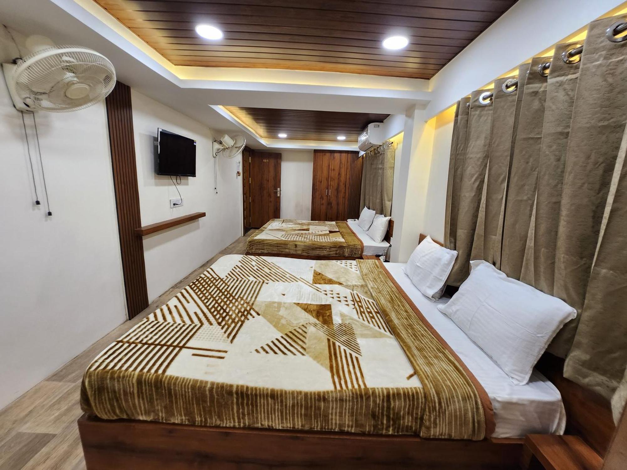 Hotel Anantshree Ujjain Dış mekan fotoğraf