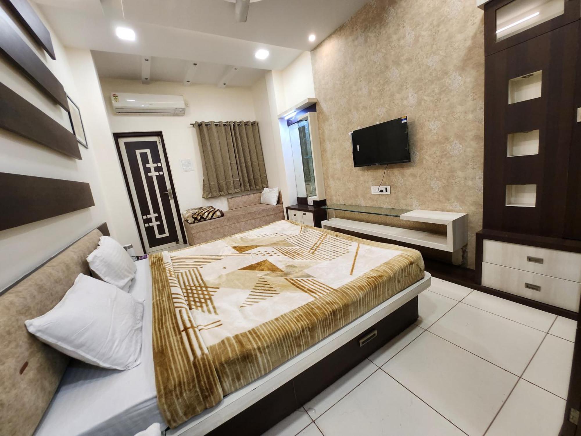 Hotel Anantshree Ujjain Dış mekan fotoğraf