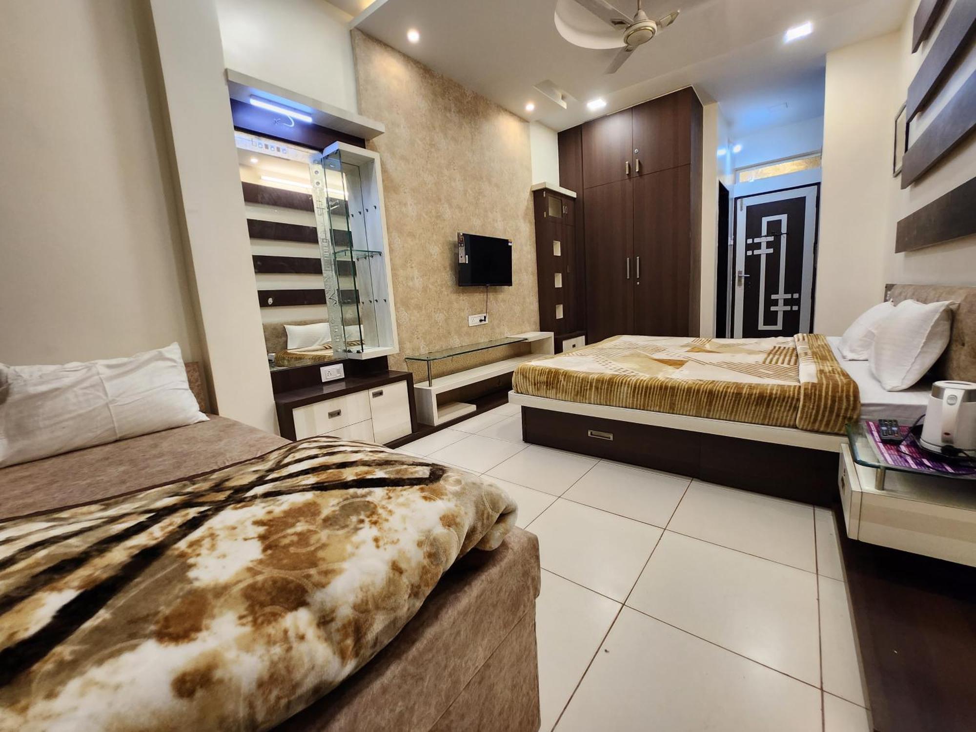 Hotel Anantshree Ujjain Dış mekan fotoğraf