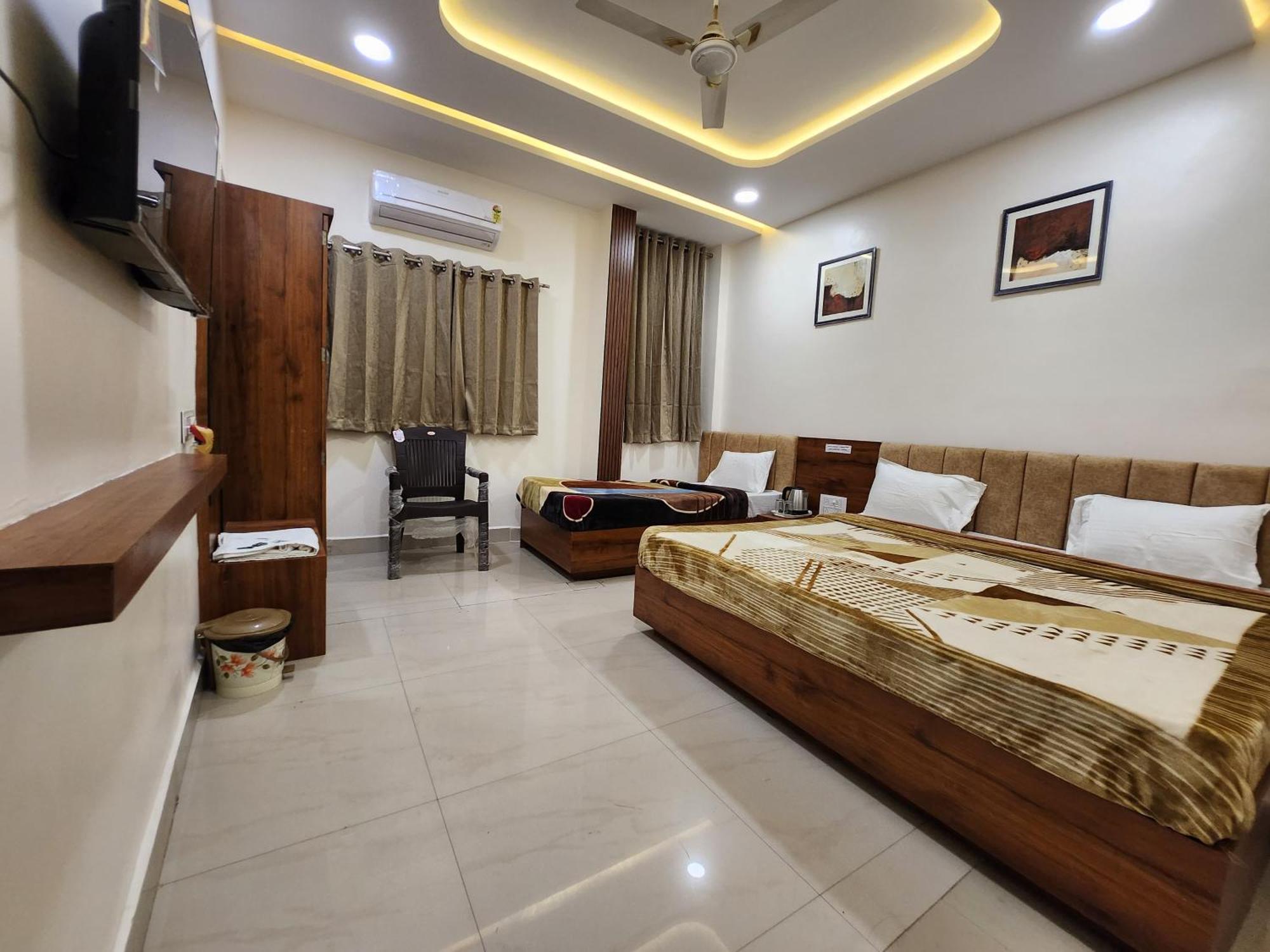 Hotel Anantshree Ujjain Dış mekan fotoğraf