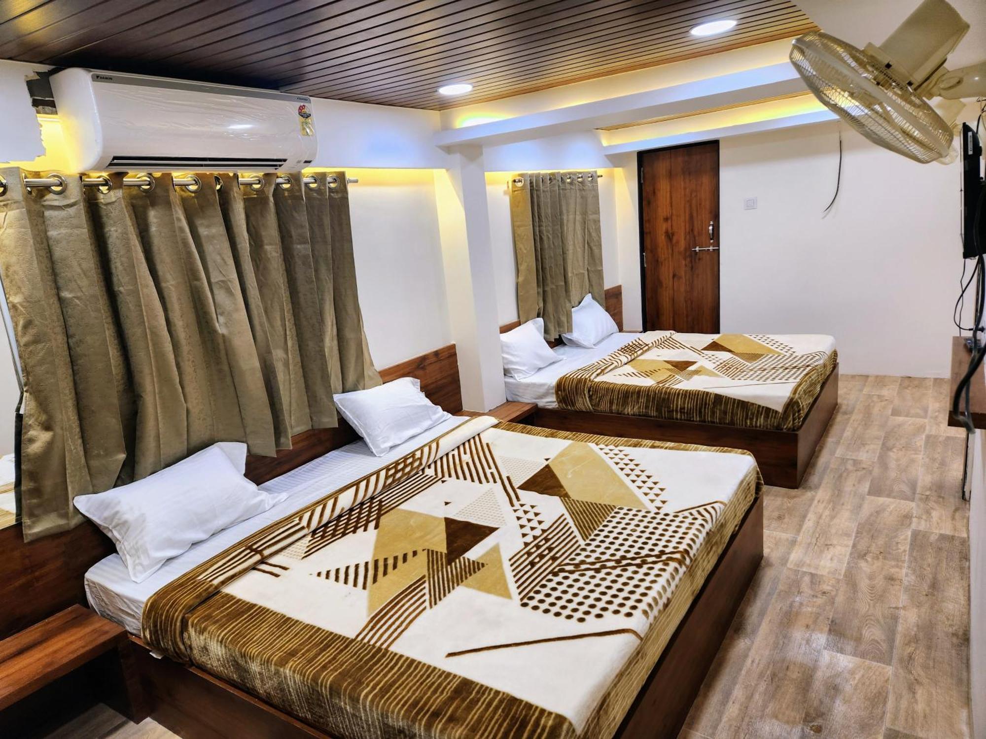 Hotel Anantshree Ujjain Dış mekan fotoğraf