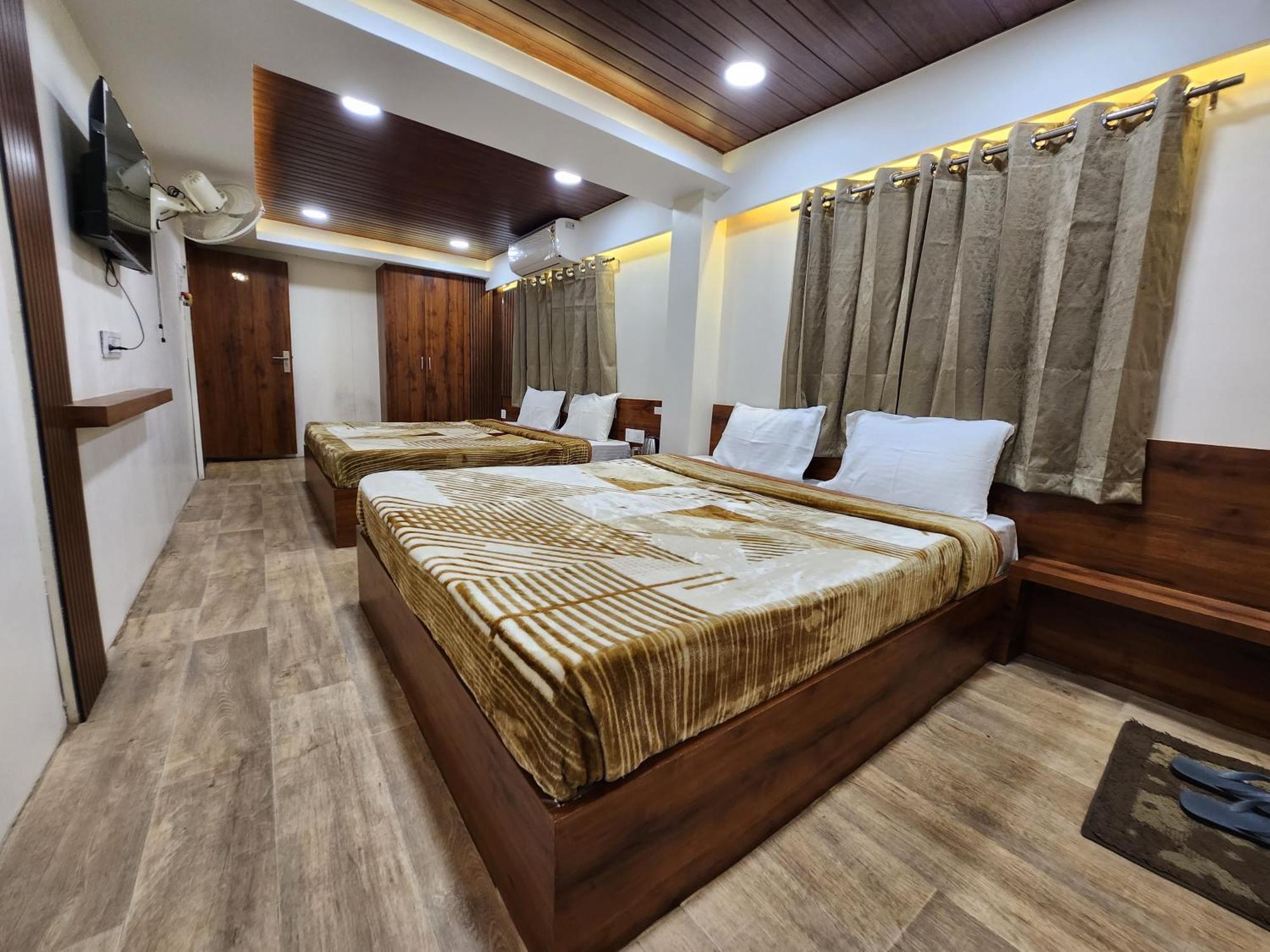 Hotel Anantshree Ujjain Dış mekan fotoğraf