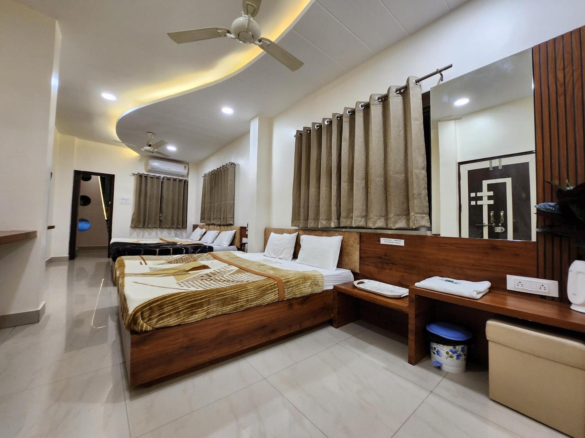 Hotel Anantshree Ujjain Dış mekan fotoğraf