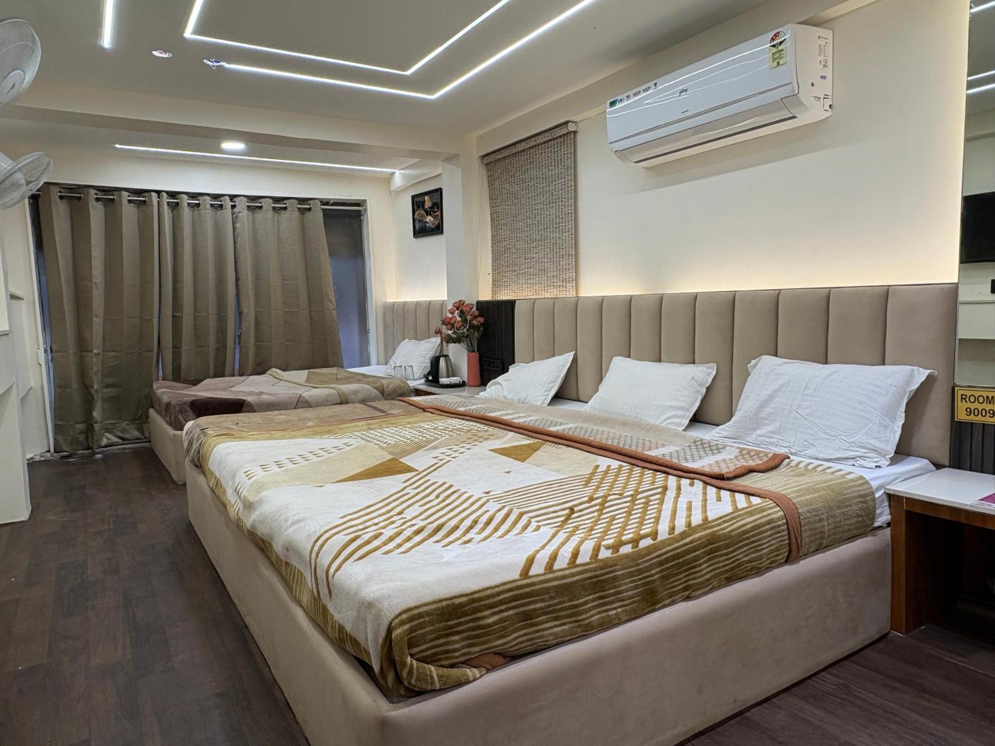 Hotel Anantshree Ujjain Dış mekan fotoğraf