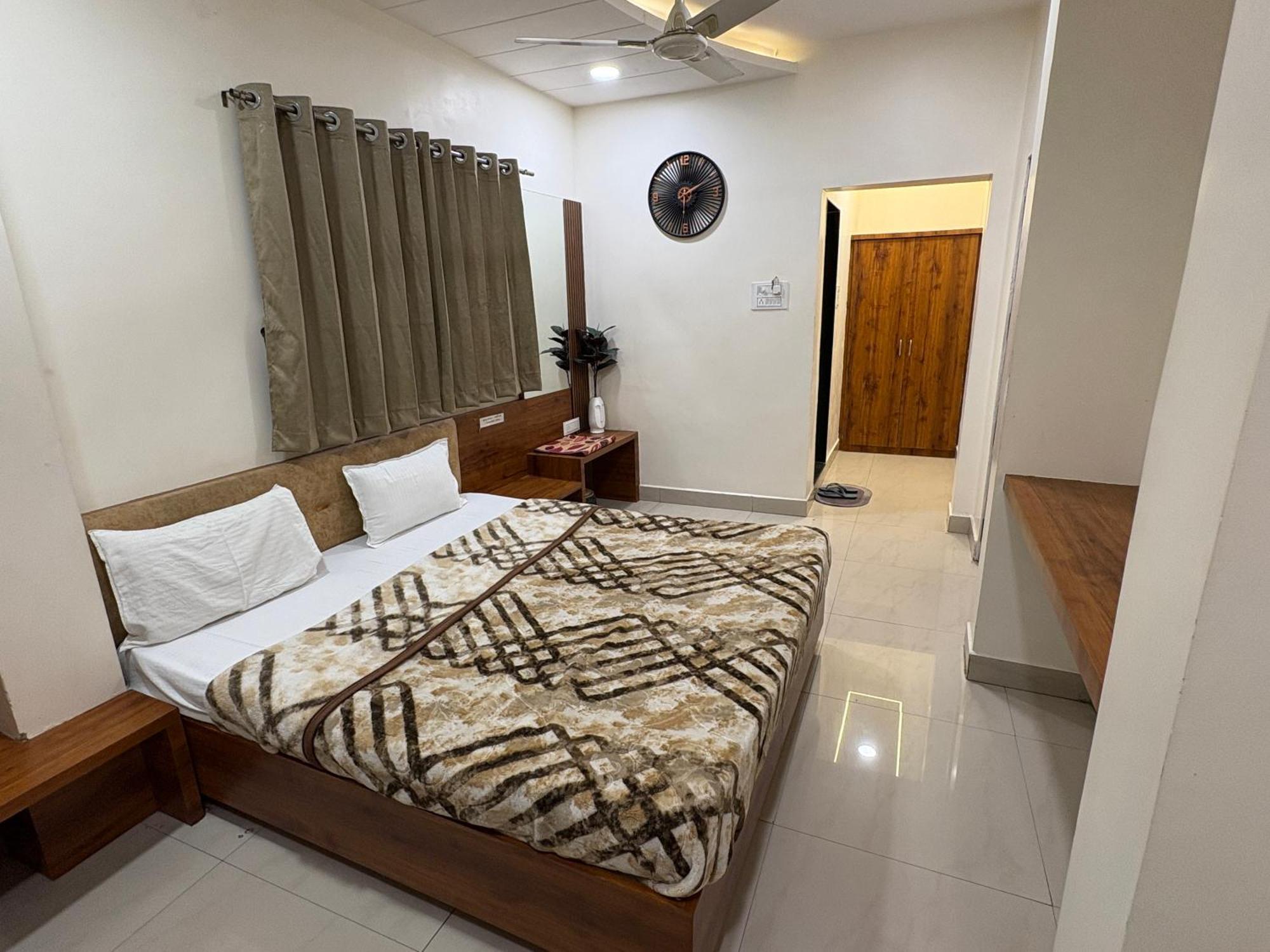 Hotel Anantshree Ujjain Dış mekan fotoğraf
