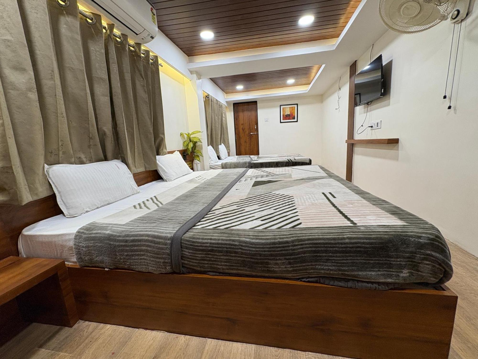 Hotel Anantshree Ujjain Dış mekan fotoğraf