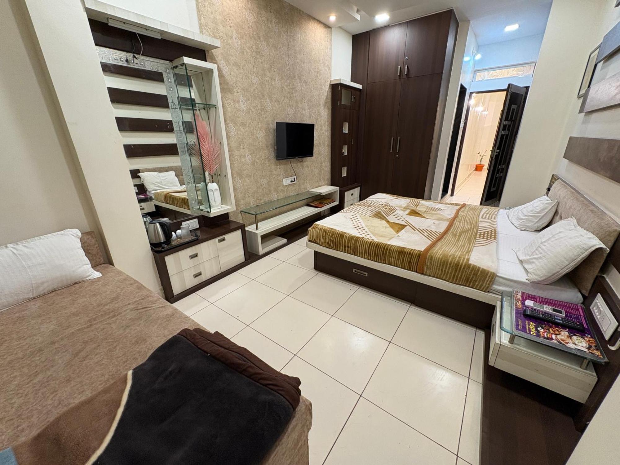 Hotel Anantshree Ujjain Dış mekan fotoğraf